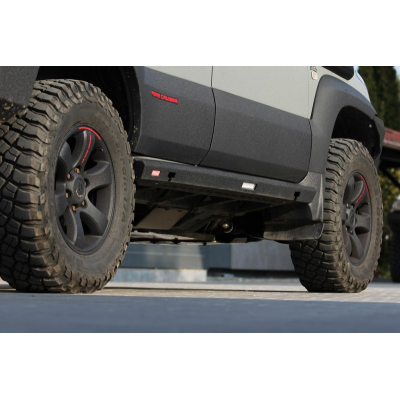 Toyota Land Cruiser Prado 120 Side Steps More4x4 Toyota Land Cruiser Prado 120 Side Steps More4x4