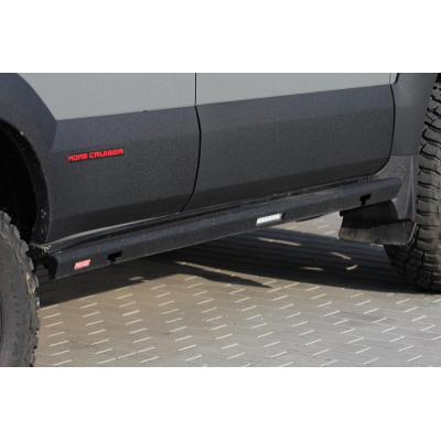 Toyota Land Cruiser 200 Side Steps More4x4 Toyota Land Cruiser 200 Side Steps More4x4