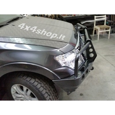 Mitsubishi Pajero IV Front Bumper