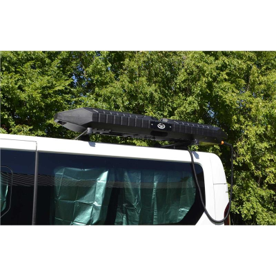 Vandens bakas su elektriniu dušu Vandens bakas su elektriniu dušu