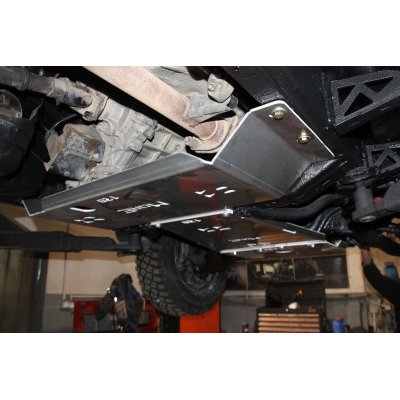 Toyota Land Cruiser 120 Aluminum Transfer Case Skid Plate Toyota Land Cruiser 120 Aluminum Transfer Case Skid Plate