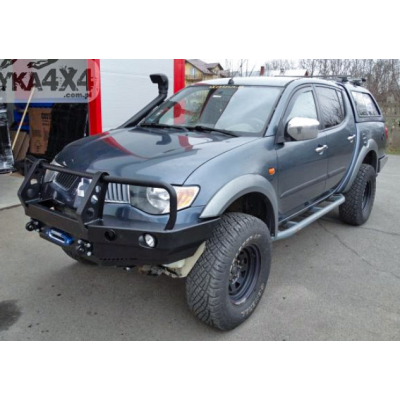 Mitsubishi L200 (05-10) priekinis bamperis Mitsubishi L200 (05-10) priekinis bamperis