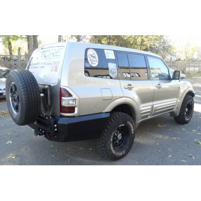 Mitsubishi Pajero III galinis bamperis Mitsubishi Pajero III galinis bamperis