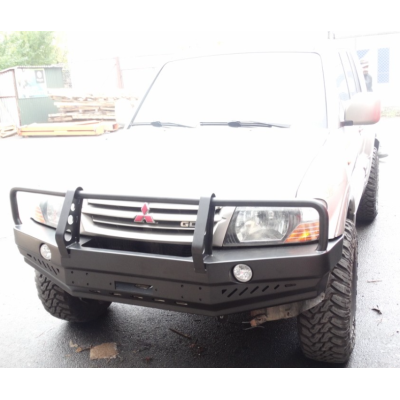 Mitsubishi Pajero III Front Bumper Mitsubishi Pajero III Front Bumper