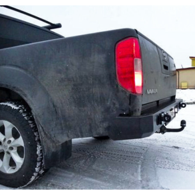 Nissan Navara D40 galinis bamperis Nissan Navara D40 galinis bamperis