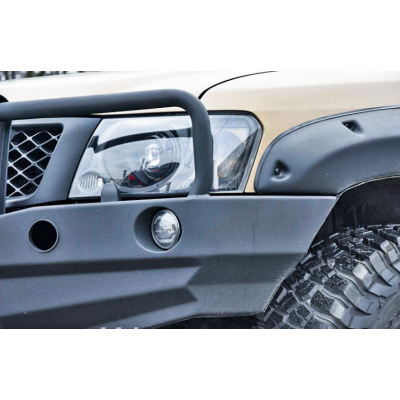 Nissan Patrol Y61 (97-04) priekinis bamperis Nissan Patrol Y61 (97-04) priekinis bamperis