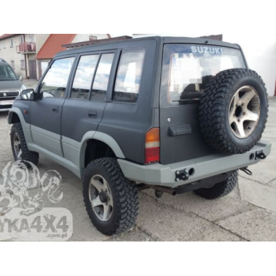 Suzuki Vitara I V6 galinis bamperis Suzuki Vitara I V6 galinis bamperis