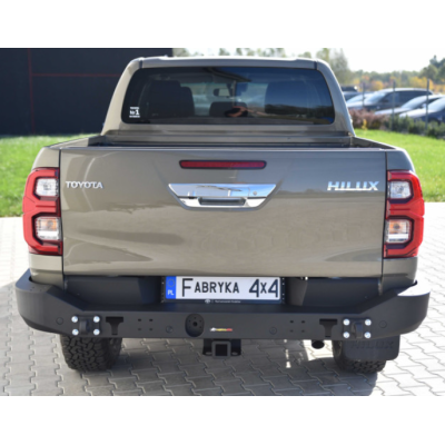 Toyota Hilux Revo (20-) galinis bamperis (ilgas) Toyota Hilux Revo (20-) galinis bamperis (ilgas)