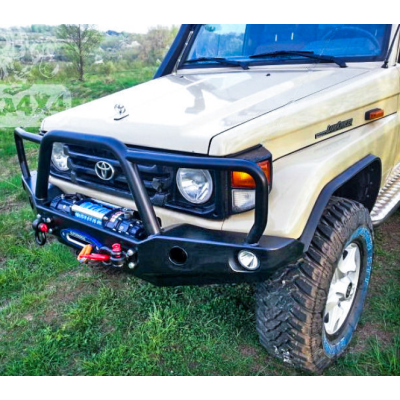 Toyota Land Cruiser 71 priekinis bamperis