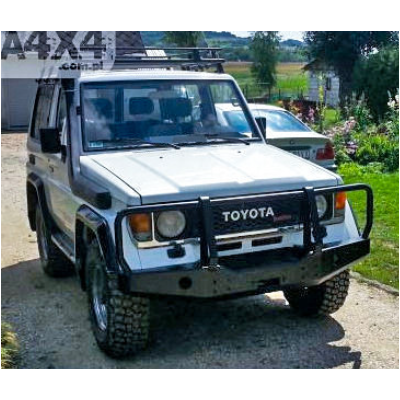 Toyota Land Cruiser 70 priekinis bamperis Toyota Land Cruiser 70 priekinis bamperis