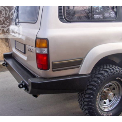 Toyota Land Cruiser 80 galinis bamperis Toyota Land Cruiser 80 galinis bamperis