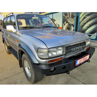 Toyota Land Cruiser 80 priekinis bamperis Toyota Land Cruiser 80 priekinis bamperis