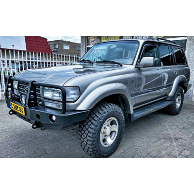 Toyota Land Cruiser 80 priekinis bamperis Toyota Land Cruiser 80 priekinis bamperis