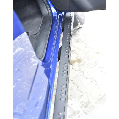 Isuzu D-Max (20-) Step Sliders