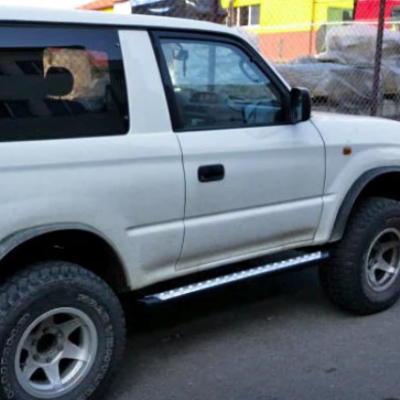 Toyota Land Cruiser 90 slenksčiai