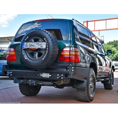 Toyota Land Cruiser 100 galinis bamperis
