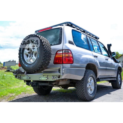 Toyota Land Cruiser 100 galinis bamperis