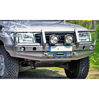 Toyota Land Cruiser 105 priekinis bamperis