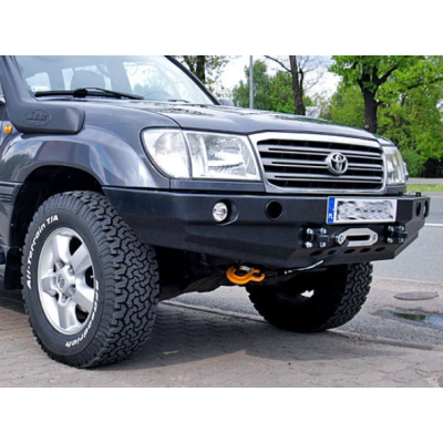 Toyota Land Cruiser 105 priekinis bamperis