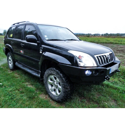 Toyota Land Cruiser 120/125 priekinis bamperis Toyota Land Cruiser 120/125 priekinis bamperis