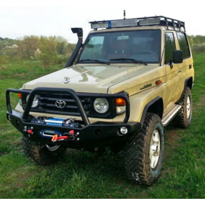 Toyota Land Cruiser 71 stogo bagažinė Toyota Land Cruiser 71 stogo bagažinė
