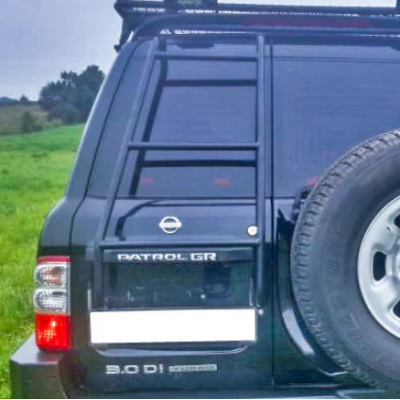 Nissan Patrol Y61 (97-04) kopėčios ilgos Nissan Patrol Y61 (97-04) kopėčios ilgos