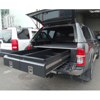 Toyota Hilux Vigo (05-15) bagažo stalčiai Toyota Hilux Vigo (05-15) bagažo stalčiai