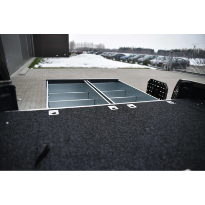 Toyota Hilux Revo (20-) bagažo stalčiai Toyota Hilux Revo (20-) bagažo stalčiai