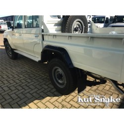 Toyota Land Cruiser 79 (double cab pickup-truck) Fender flares Kut Snake 10 mm