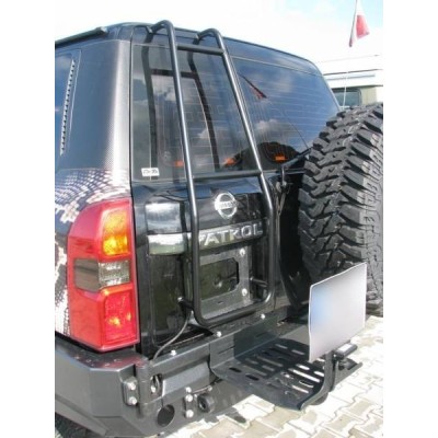 Nissan Patrol Y61 (04-24) kopėčios Nissan Patrol Y61 (04-24) kopėčios