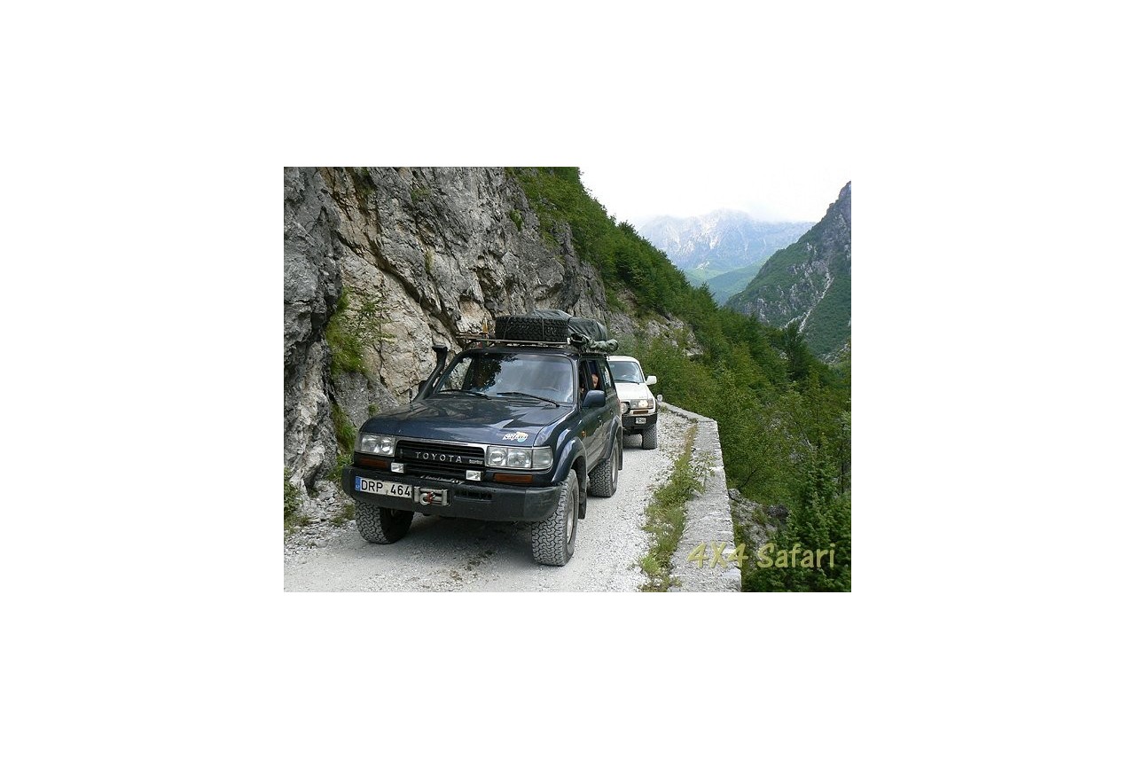 Pažintis su Albanija